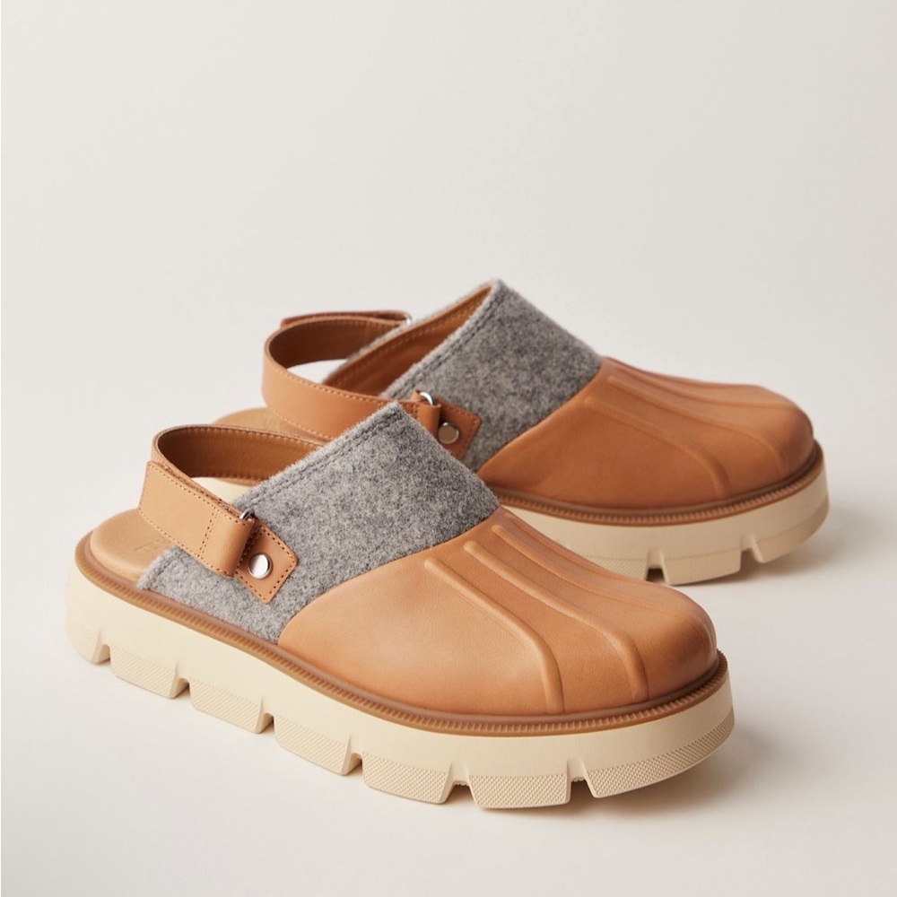 Sorel Tan and Gray Slingback Clogs